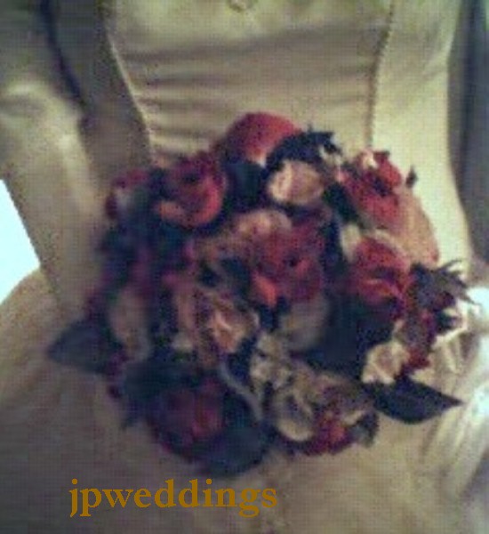 jprosebouquet.JPG (64144 bytes)